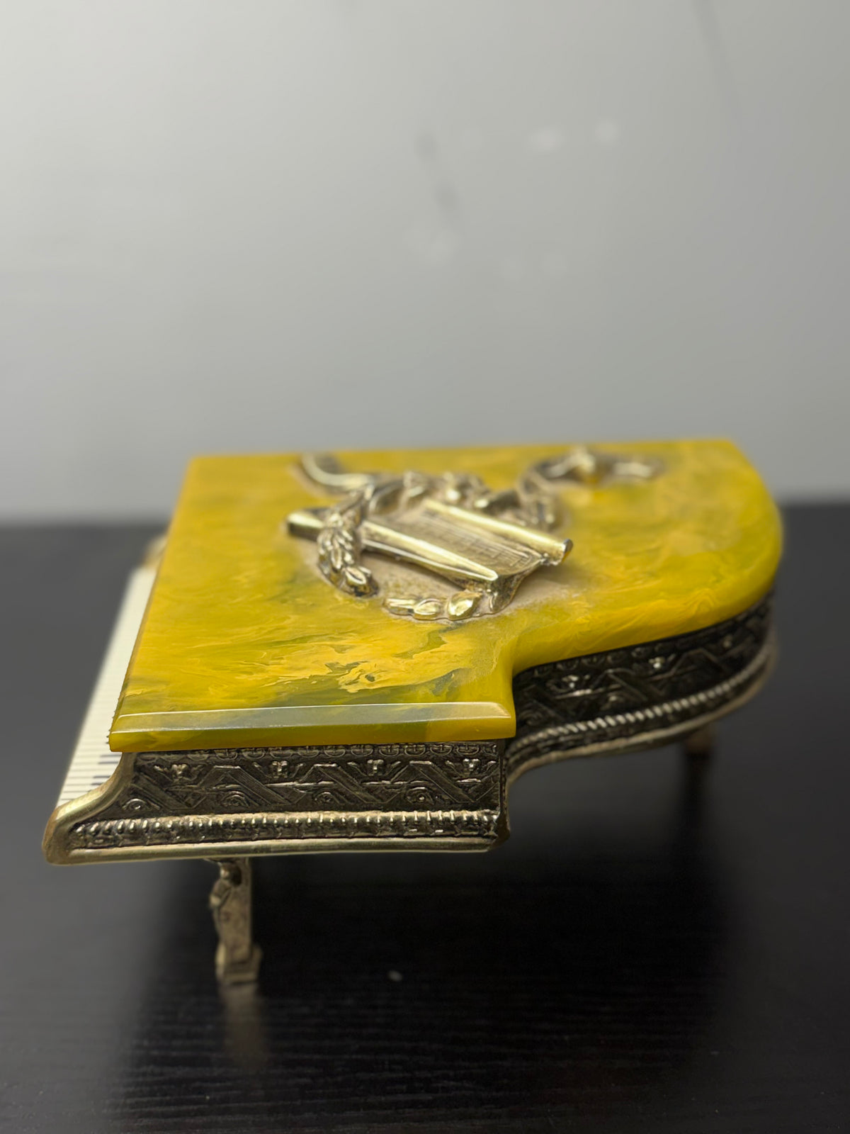 Vintage 1930 Thorens Piano Music Box Bakelite Lid